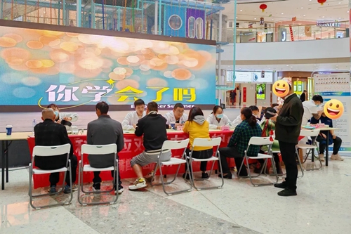 我院开展“身心‘减负’，健康‘加分’”公益义诊活动